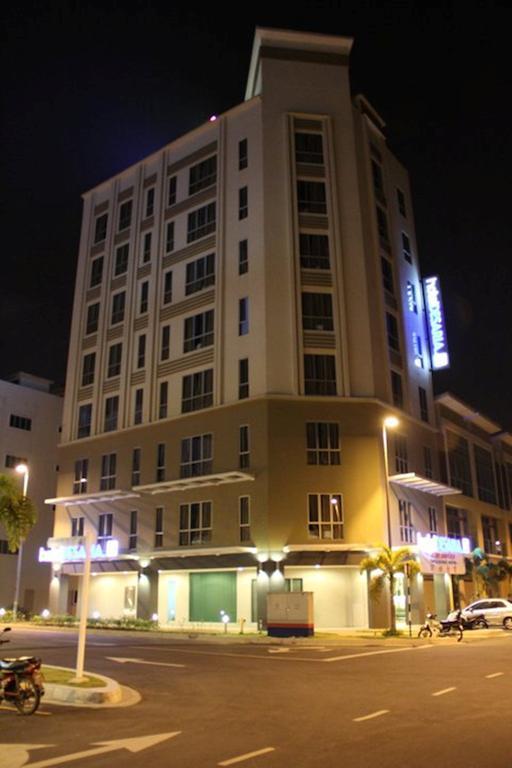 Hotel Desaria Петалинг-Джая Экстерьер фото