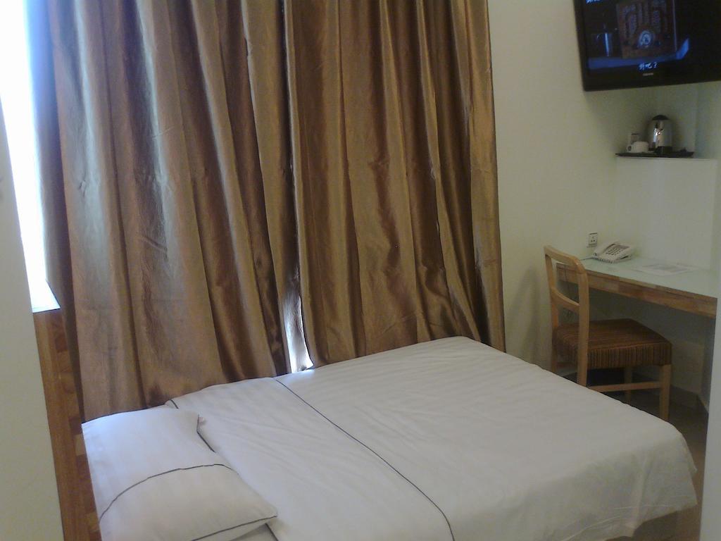 Hotel Desaria Петалинг-Джая Номер фото