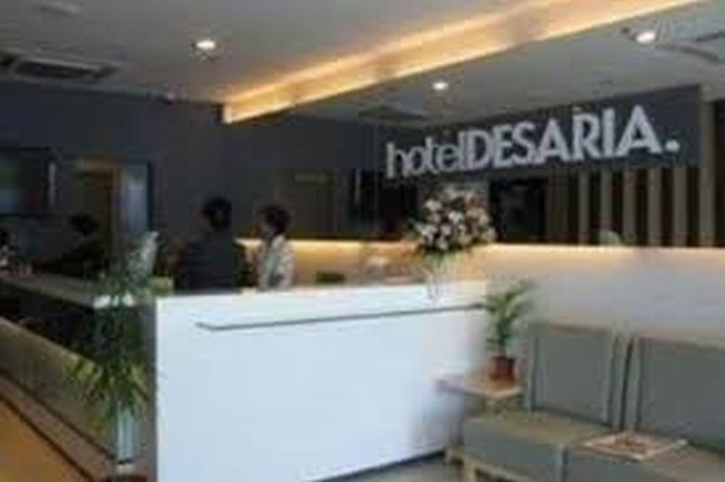 Hotel Desaria Петалинг-Джая Экстерьер фото