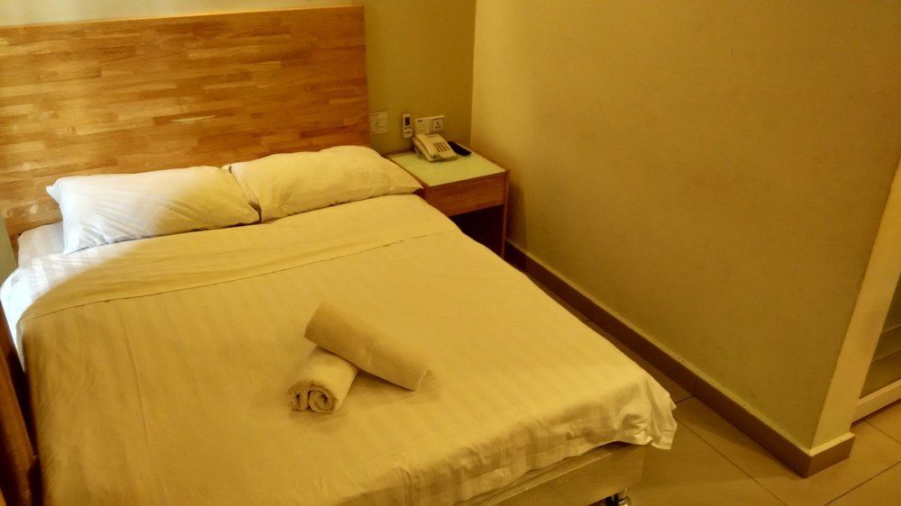 Hotel Desaria Петалинг-Джая Экстерьер фото